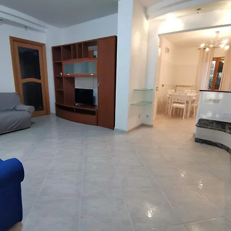 Mary Vi Apartment *