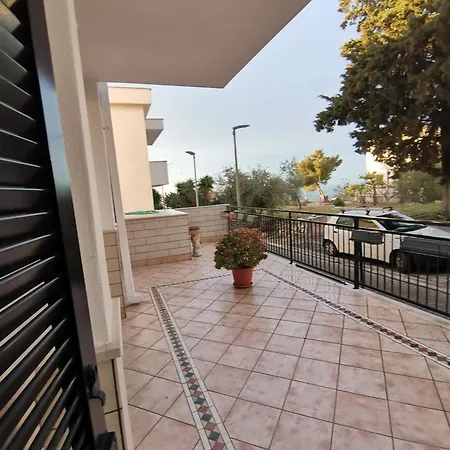 Mary Vi Apartment *